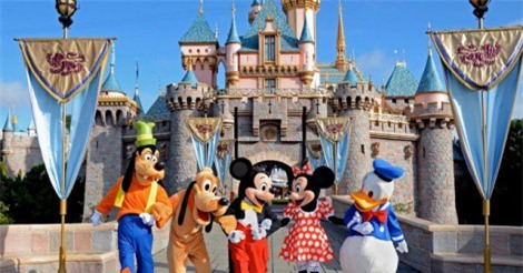 Những bí mật đáng sợ ở công viên giải trí Disneyland