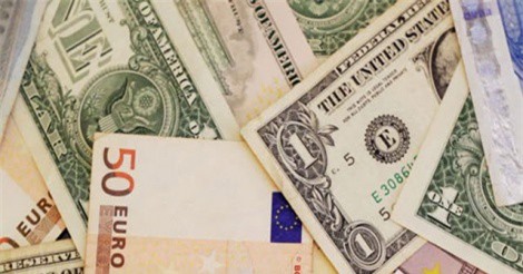 Tỷ giá ngoại tệ ngày 24/4: USD tăng vọt