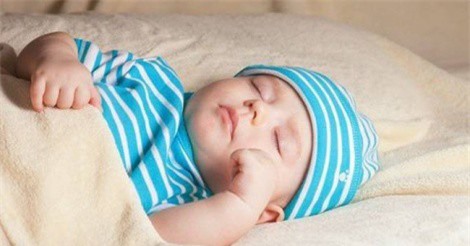 Điều bất ngờ gì sẽ xảy ra với cơ thể khi bạn từ bỏ thói quen nằm gối?