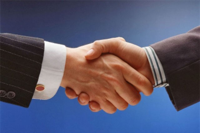 Đoán tâm lý và tính cách của từng người qua hành động bắt tay