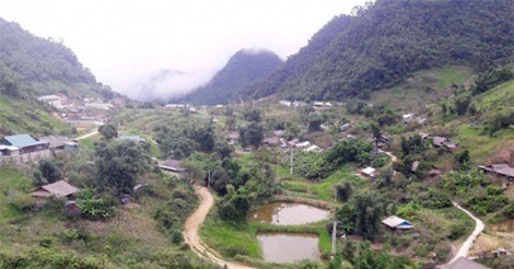 'Thần sống' nơi cổng trời, 99 tuổi vẫn chăn trâu bình thường