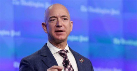 Bài học đắt giá mà Jeff Bezos học được khi làm "chân chạy bàn" tại McDonalds