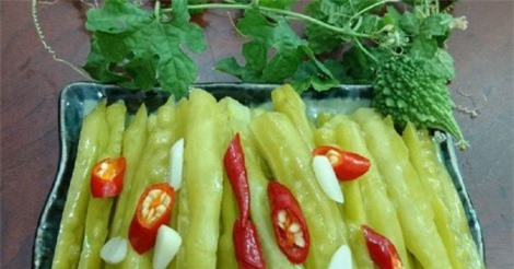 Cách làm khổ qua chua ngọt ăn kèm cơm ngon miễn chê