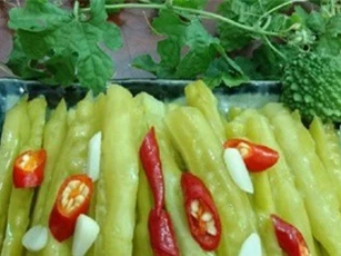 Cách làm khổ qua chua ngọt ăn kèm cơm ngon miễn chê
