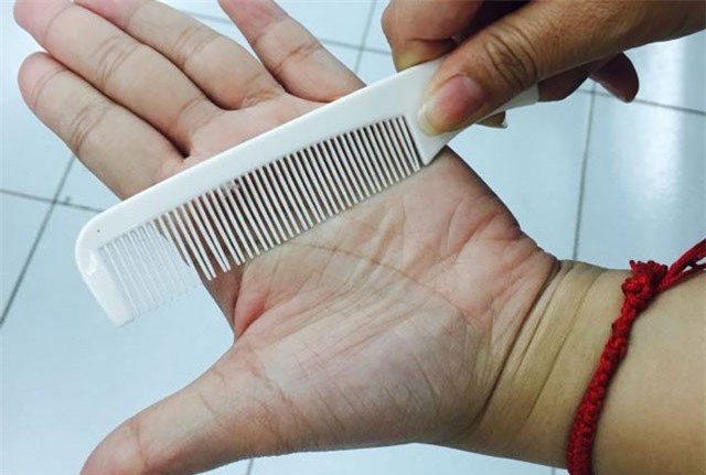 Dùng lược đúng cách để khỏe mạnh hơn