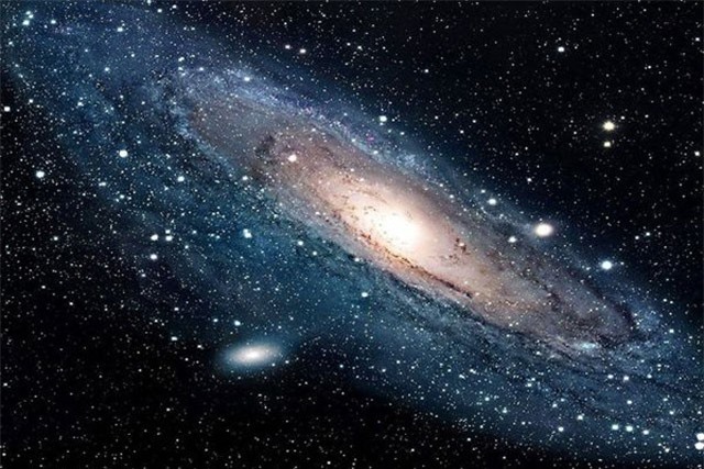 Kim cương trên trời rơi xuống đến từ một hành tinh cổ