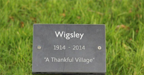 Những ngôi làng may mắn nhất ở Anh