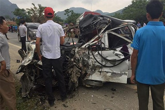 Bắc Kạn: Tai nạn giao thông nghiêm trọng khiến 3 người thương vong