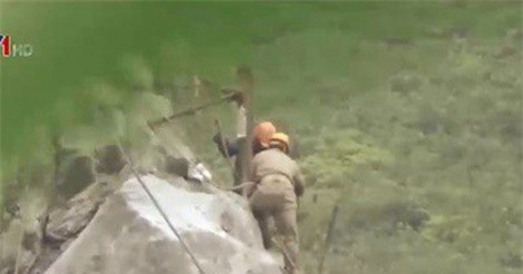 Thấp thỏm mưu sinh ở mỏ đá