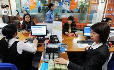 Thấy gì từ những vụ tranh chấp giữa khách hàng-ngân hàng?