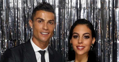 Bạn gái khoe nhẫn ở ngón áp út, rộ tin Ronaldo đã đính hôn