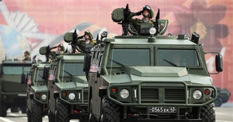 Cận cảnh dàn xe tăng, thiết giáp, tên lửa Nga chuẩn bị cho lễ diễu binh tháng 5