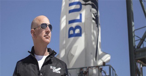 Jeff Bezos làm giàu từ Amazon, nhưng đặt Blue Origin lên hàng đầu