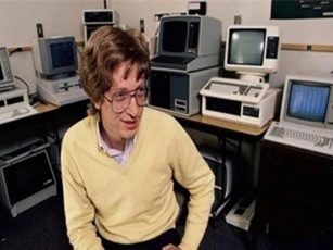 Đây là điều mà tỷ phú Bill Gates hối tiếc nhất thời sinh viên