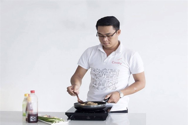 Đam mê nấu nướng đưa chàng kỹ sư đến khởi nghiệp bếp ăn trực tuyến