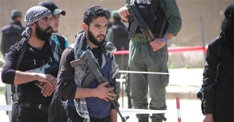 Phiến quân Đông Qalamoun bị chiến hữu làm nhục ở Bắc Syria 