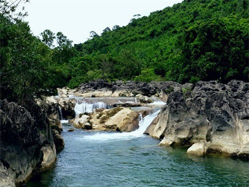 Quảng Bình phát triển du lịch thành ngành kinh tế mũi nhọn