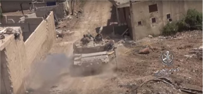 Clip: Quân đội Syria đụng độ ác liệt với IS ở Nam Damascus