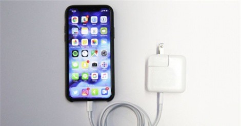 iPhone 2018 sẽ được bán kèm củ sạc nhanh