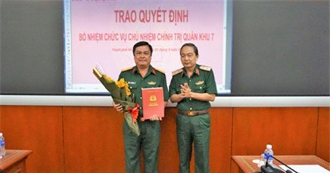 Triển khai quyết định nhân sự của Bộ trưởng Quốc phòng