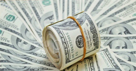 Tỷ giá ngoại tệ ngày 3/5: USD treo cao ở đỉnh