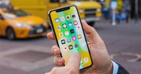 Apple bán được ít iPhone nhưng thu về nhiều tiền hơn