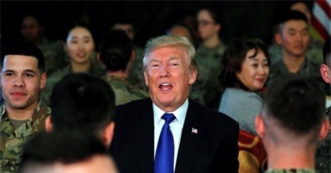Tổng thống Donald Trump yêu cầu Lầu Năm Góc xem xét việc cắt giảm quân Mỹ ở Hàn Quốc