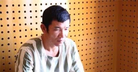  "Cay cú" vì thua tiền, con bạc cướp lại tài sản