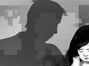 Chủ hiệu sách dâm ô với bé gái 4 tuổi
