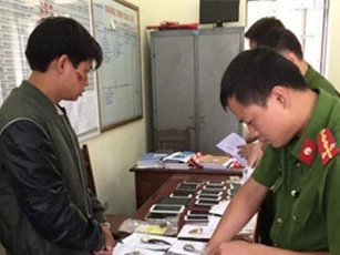 Nghi can bắt cóc trẻ em bị điều tra hành vi dâm ô