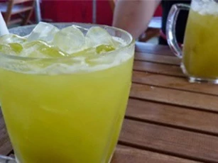 Những loại nước uống "đánh bay" nắng nóng mùa Hè
