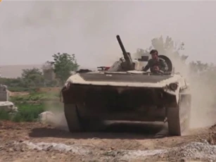 Quân đội Syria chia pháo đài IS ở Nam Damascus thành 2 phần