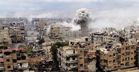 Clip: Quân đội Syria giáng đòn mạnh vào IS tại trại tị nạn Yarmouk 