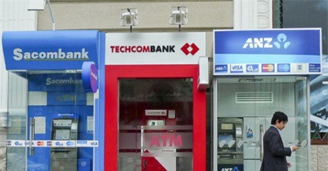 Ngân hàng Nhà nước chỉ đạo dừng tăng phí ATM