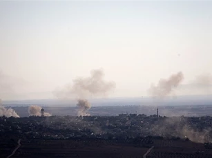 Syria bắn hạ hàng chục tên lửa Israel