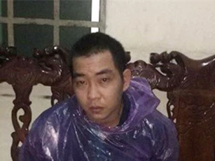 Dụ bạn gái vào nhà nghỉ để chiếm đoạt tài sản