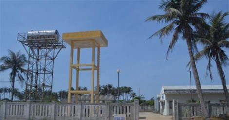 Hàng trăm họ dân thiếu nước vì hệ thống lọc nước triệu đô bị hỏng