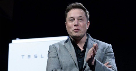 Elon Musk thừa nhận sai lầm vì quá dựa vào robot