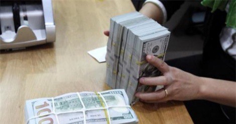 Ngân hàng Nhà nước trả lời về lãi suất gửi và huy động nguồn lực từ USD