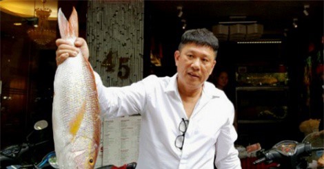 Ông chủ chuỗi nhà hàng Singapore lập nghiệp từ quán cháo ếch