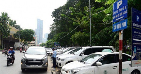 TP.HCM thu phí đậu ôtô 20.000-30.000 đồng một giờ từ 1/6