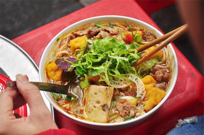 Điểm danh những quán bún riêu cua "chất lừ" ở Hà Nội