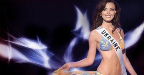 Cuộc sống giàu sang của nàng Hoa hậu xinh như mộng, bỏ showbiz để trở thành phu nhân tỷ phú 82 tuổi