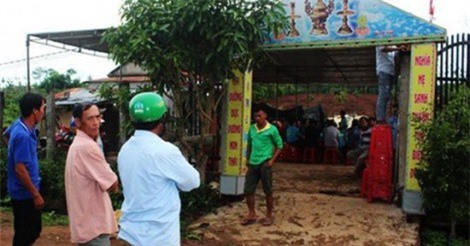 Cãi nhau, người đàn ông chém vợ rồi bỏ trốn trong đêm