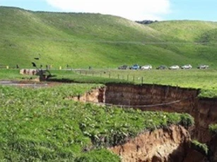 Núi lửa 60.000 năm tuổi bất ngờ "lộ thiên" ở New Zealand