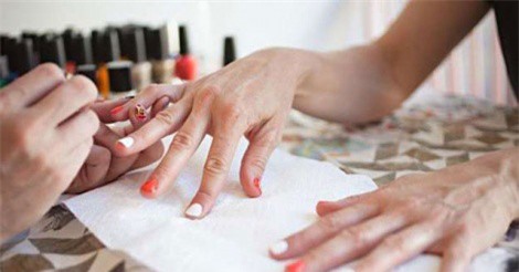Gel sơn móng có thể làm tăng nguy cơ ung thư