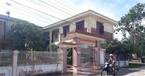 Khởi tố nguyên chủ tịch xã 'bán chui’ hàng trăm lô đất