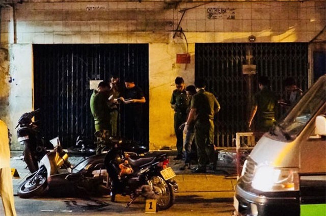 NHỮNG VỤ ÁN RÚNG ĐỘNG DƯ LUẬN TUẦN QUA: Con gái chém mẹ tử vong rồi tự tử bất thành, dùng xăng đốt vợ và mẹ vợ vì ghen tuông