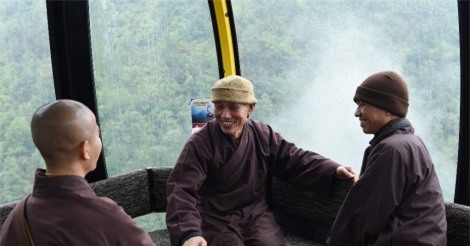 Sun World Fansipan Legend tặng vé cáp treo tới quý Tăng Ni cả nước