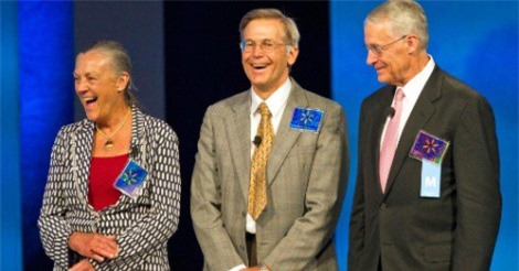 Gia đình tỷ phú giàu hơn cả Jeff Bezos